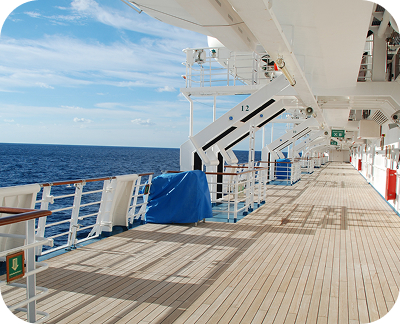 Cruise / yacht